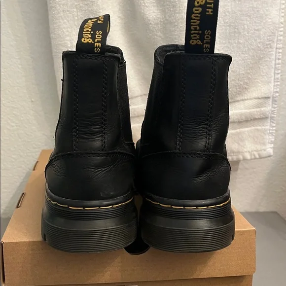 Dr. Martens Black Leather Ankle Boots Wyoming - Picture 3 of 8
